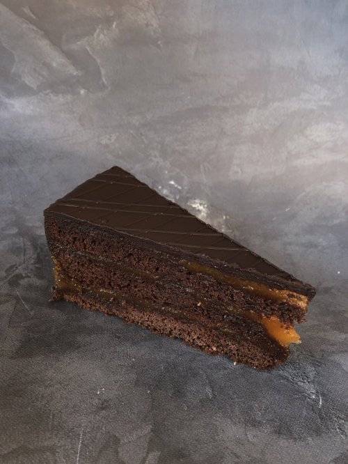 Sacher torta szelet